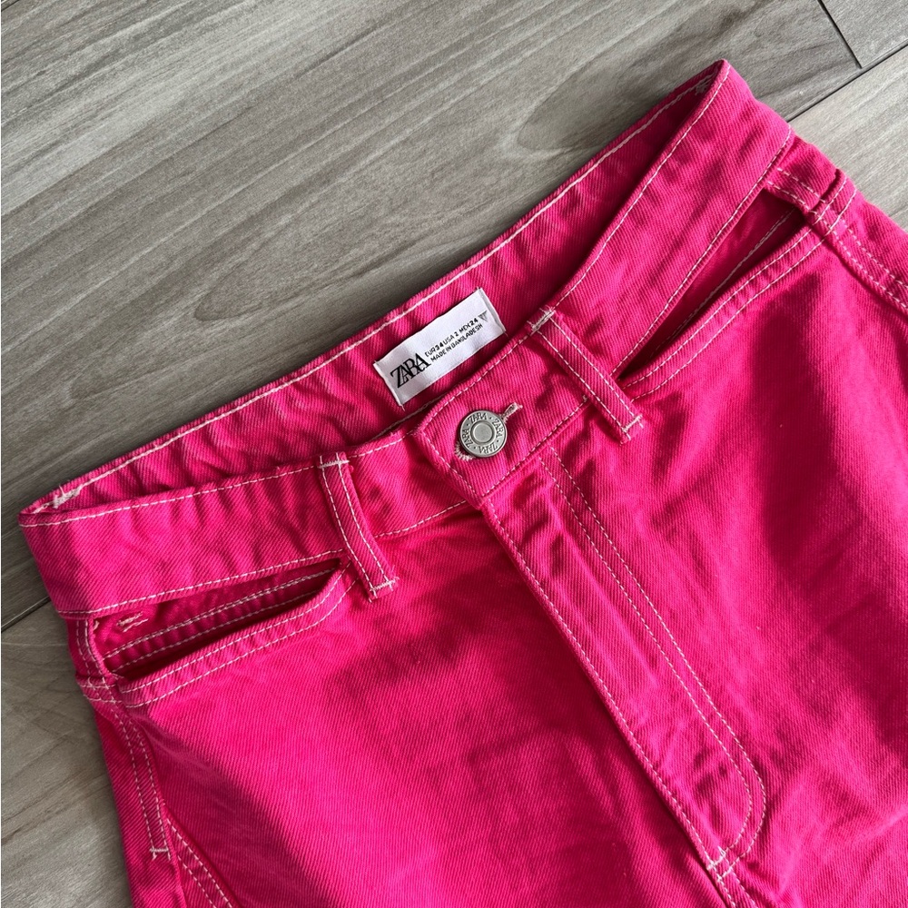 Zara Women's High Rise Fuchsia Jeans